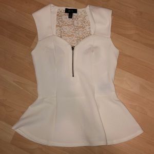 White blouse with lace and zipper